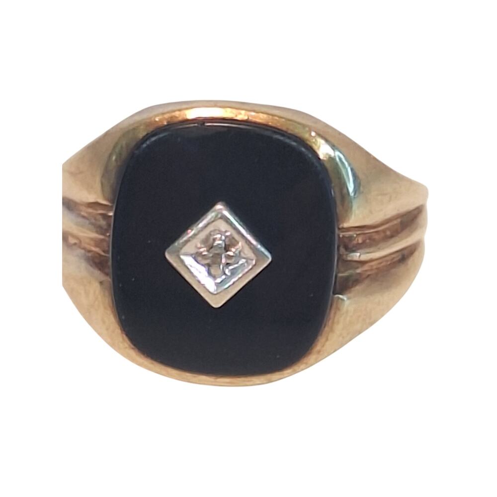 Vintage 10k Gold Mens Black Onyx Ring with Small Diamond. Size 10.